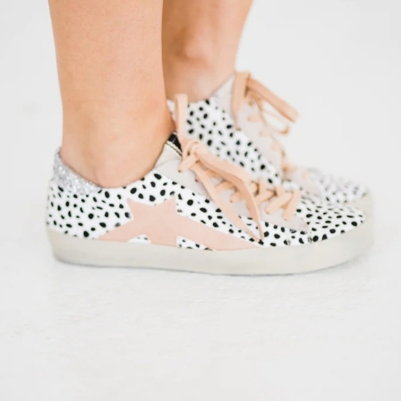 Shushop Sabrina White Cheetah Sneakers - Picture 6 of 6